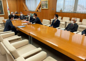 要望書提出　磐田市　市長意見交換"